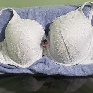 Victoria's Secret light blue 36D bra
